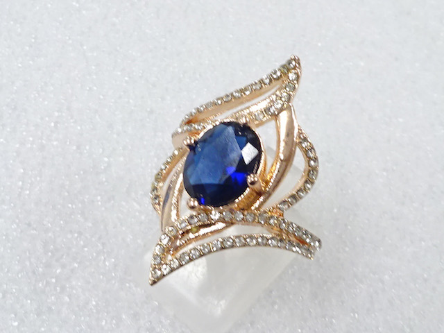 色石　指輪(18号)